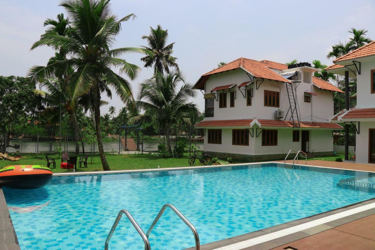 Water'S Edge Villas Alappuzha Экстерьер фото
