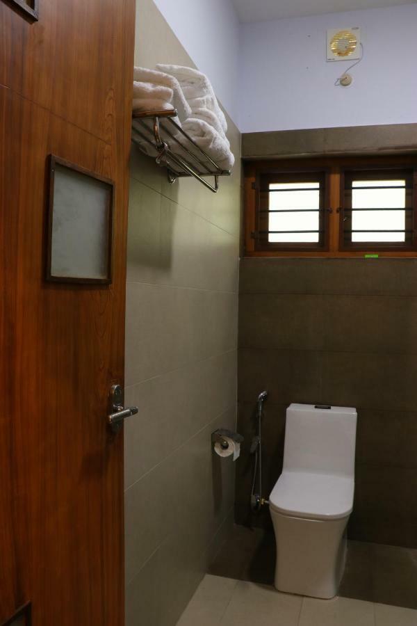 Water'S Edge Villas Alappuzha Экстерьер фото